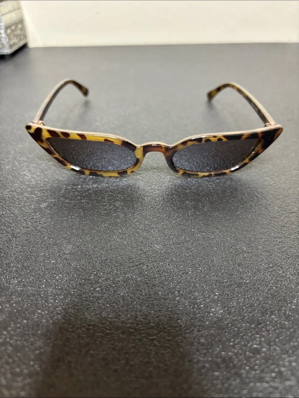 Tortoiseshell Cat-Eye Sunglasses in Brown Unique Cosplay